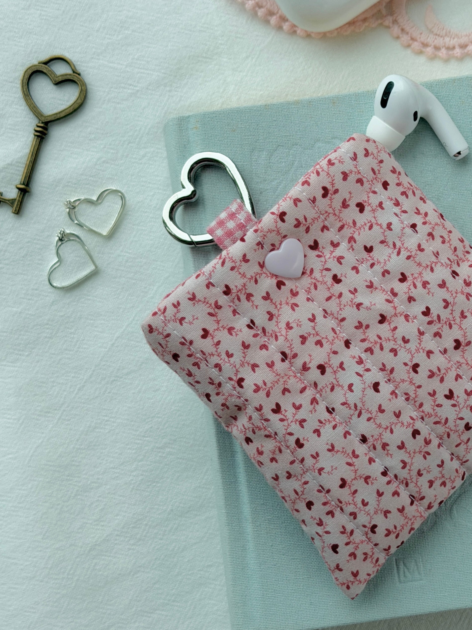 Heart Floral Quilted AirPods Pouch