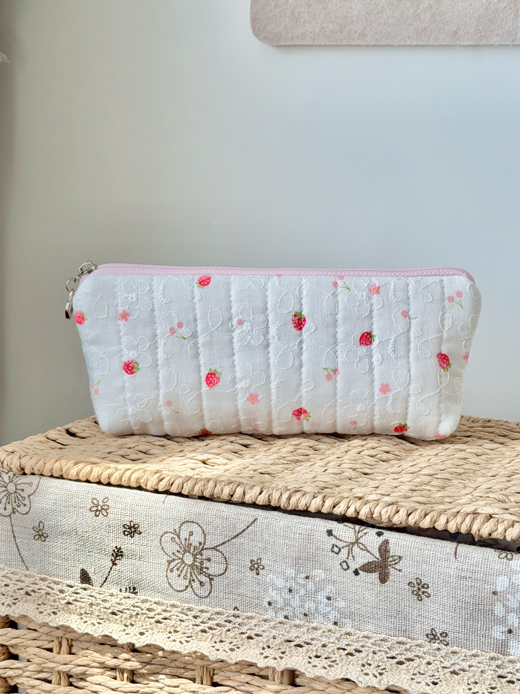 Strawberry Mist Sunglasses Zipper Pouch